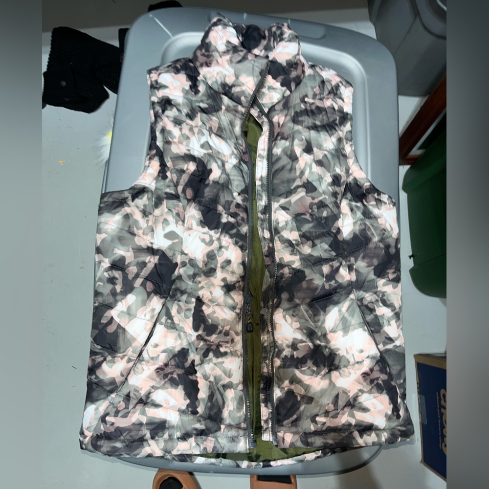 DSG VEST